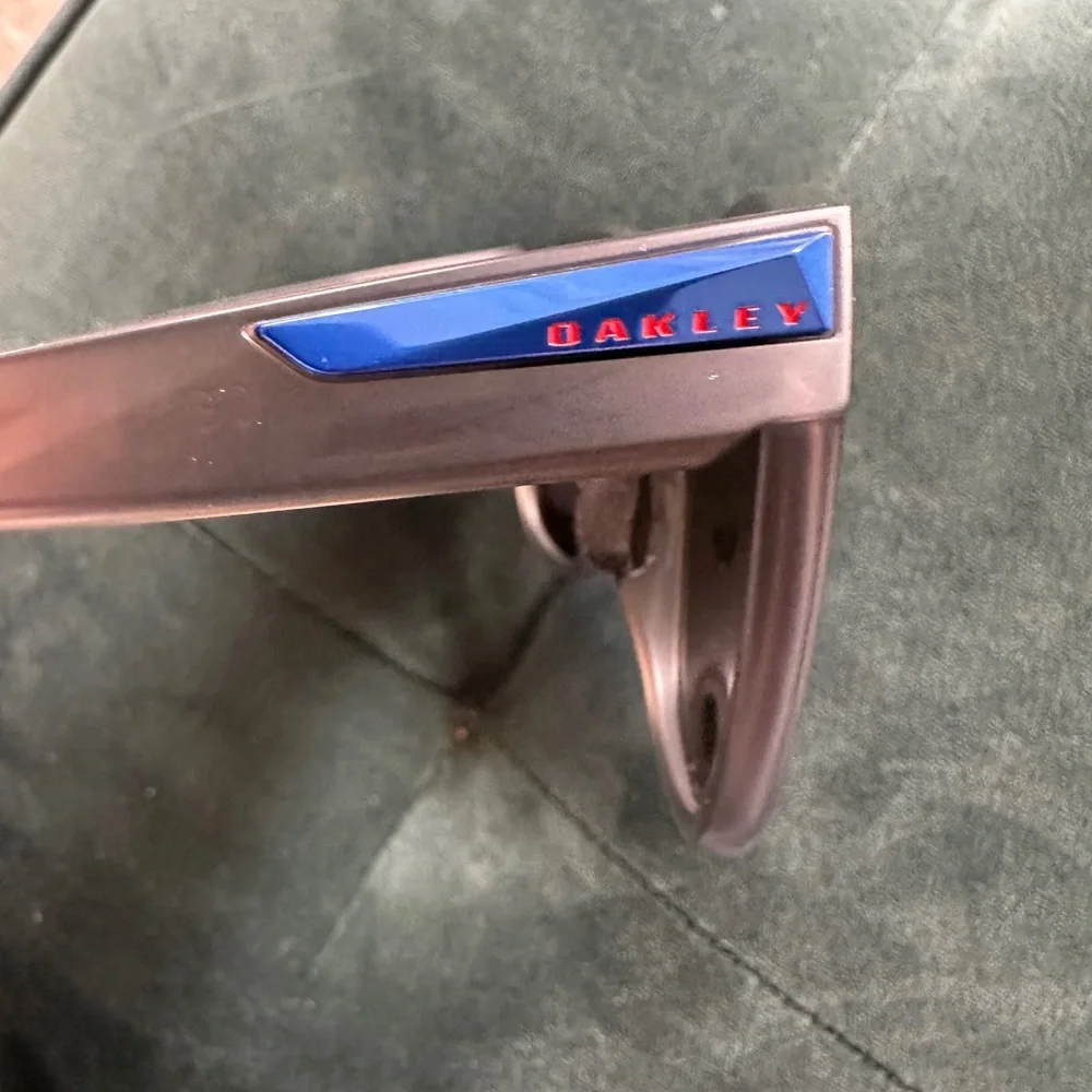 Oakley LOW KEY OO9433 Sunglasses